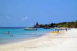 Praia da baía de Roatán