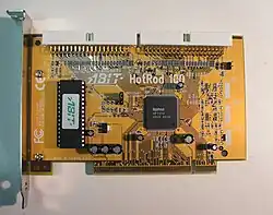 Controlador ata para bus PCI
