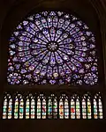 Rosácea da Catedral de Notre-Dame de Paris.