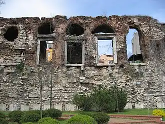 Vestígios do Palácio de Bucoleão, reconstruído sob Nicéforo II