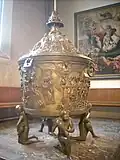 Bateria batismal com tampa. Catedral de Santa Maria de Hildesheim (Baixa Saxónia)