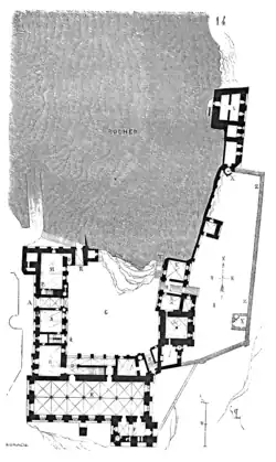 Nível do rés-do-chão dos edifícios superiores correspondente ao nível dum andar entrepisos