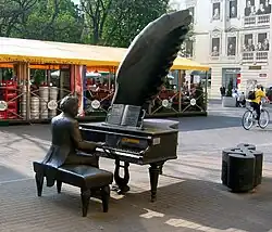 Estátua de Arthur Rubinstein