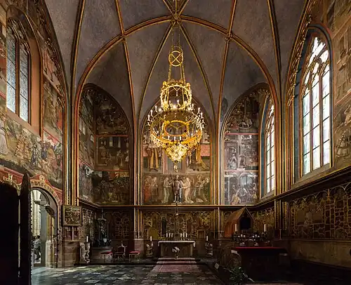 Capela de São Venceslau, na Catedral de Praga, República Tcheca (1356–1367)