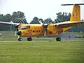 Vórtices podem se formar na ponta das pás de hélice, como visto nesse DHC-5 Buffalo.