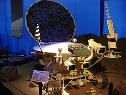 Modelo do Lunokhod-2 com seu retrorrefletor