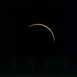 Eclipse solar filmado pela STS-40.