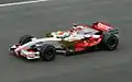 Adrian Sutil pilotando o VJM01 no Grande Prêmio da Malásia de 2008.