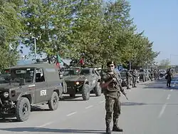 Tropas do Exército Português em operação de paz no Kosovo.