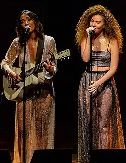 Anavitória, dupla de grande influência no movimento folk/pop da MPB