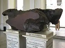 Meteorito do Bendegó, siderito descoberto na Bahia, em 1784.