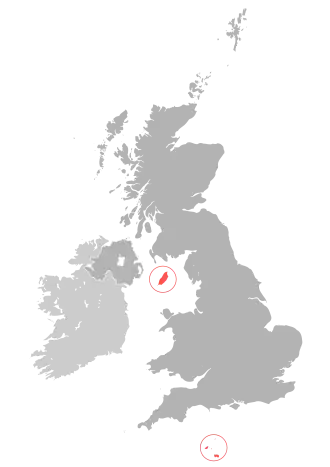 Localização das Dependências da Coroa junto às Ilhas Britânicas.