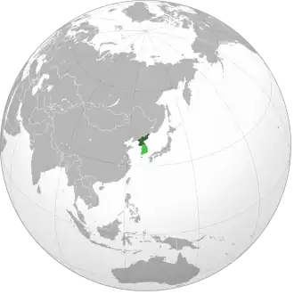 Localização da Coreia do Norte (em verde escuro); área reivindicada (verde claro)