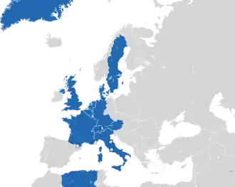 Um mapa colorido dos países da Europa