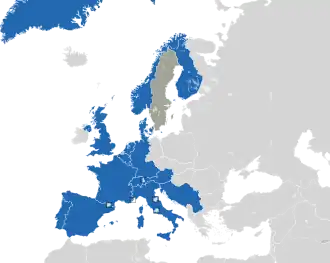 Um mapa colorido dos países da Europa