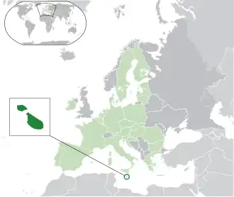 Localização de Malta (em verde) Na União Europeia (em verde claro) No continente europeu (em cinza)