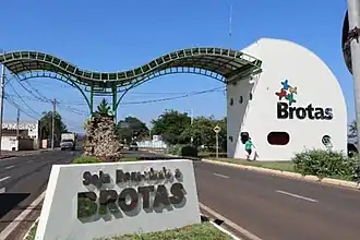 Entrada da cidade de Brotas.