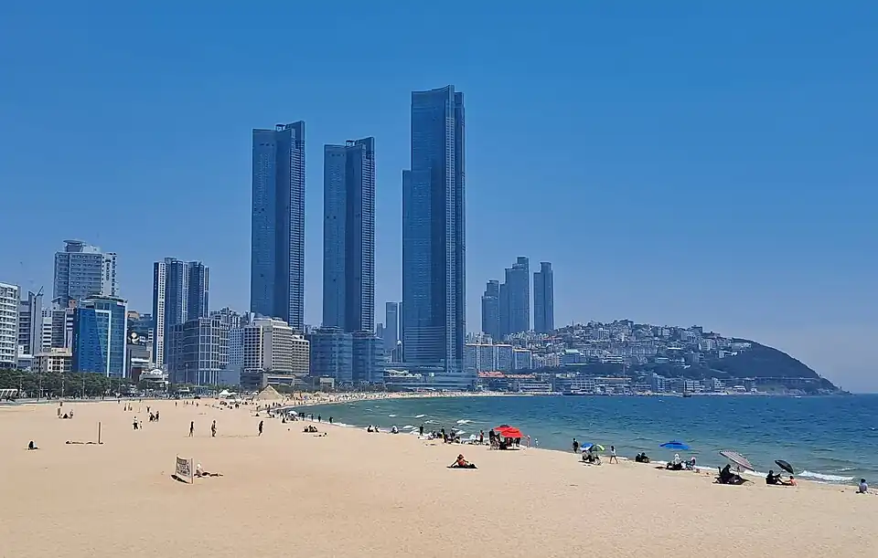 Haeundae_Beach_May_2024.jpg