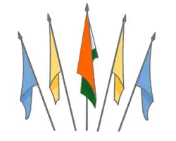 Bandeira da Índia com outras bandeiras não-nacionais.