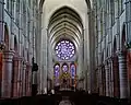 Interior da Catedral de Laon, França.