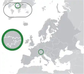 Localização de Liechtenstein (em verde) na Europa (em cinza-escuro)
