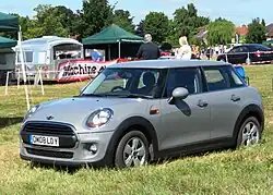 Mini Hatch 5 portas
