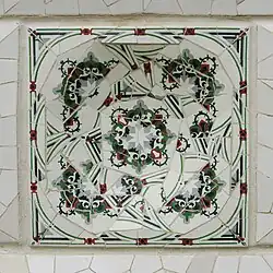 Pormenor da parede lateral da escadaria