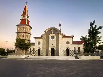 Praça Monsenhor Berenguer, com vista para a Igreja Matriz de Senhora Sant'Ana