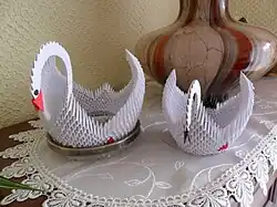 Cisnes de dobradura chinesa de papel
