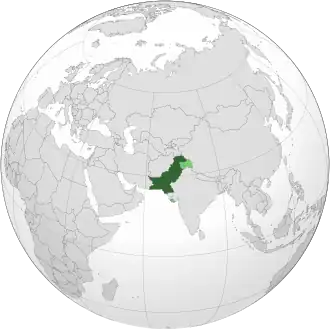 Território do Paquistão em verde escuro. Território disputado da Caxemira em verde claro.