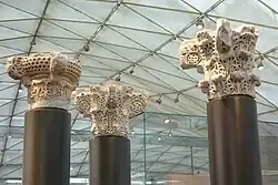 Capiteis do século X do Califado de Córdova (Louvre)