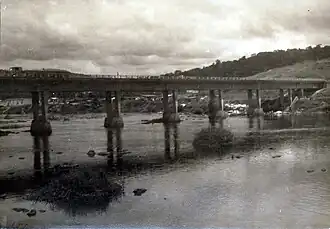 Ponte sobre o Rio de Contas, um trecho da rodovia federal longitudinal BR-101 com vista para Ubaitaba em 1957