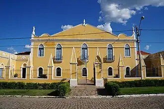Prédio da antiga Casa de Câmara e Cadeia na Praça da Matriz
