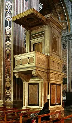 Igreja Gesú Nuovo, em Nápoles, Itália.