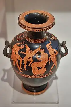 Hídria de Eros entre Poseidon, Amimone, e um Sátiro; 375-350 a.C.; cerâmica de figuras vermelhas; Museu Arqueológico Nacional de Atenas