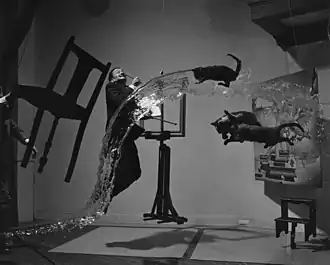 Salvador Dali A (Dali Atomicus), fotografia surrealista de Philippe Halsman, 1941