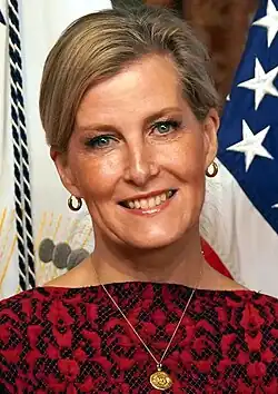 A Duquesa de Edimburgo (Sofia Rhys-Jones, n. 1965) Cunhada do Rei