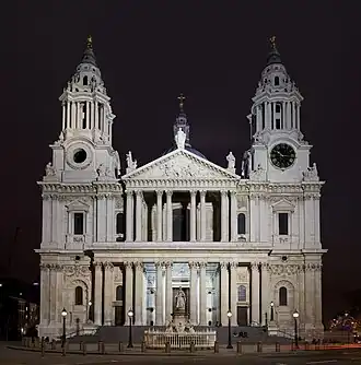 Fachada oeste da Catedral de São Paulo por Christopher Wren (1675–1702)