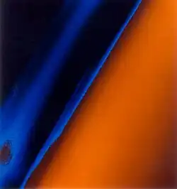 Camadas de névoa sobre Titã, uma das 62 luas de Saturno