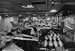 Convés do hangar em 1964