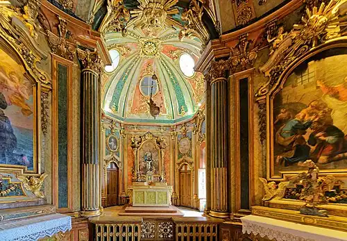 Altar da capela do palácio