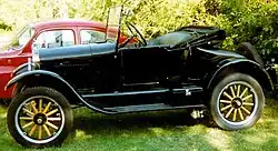 1926 Runabout – com capô mais alto e painel de capota mais longo