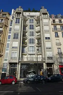 Edifício de apartamentos em betão armado de Auguste Perret, Paris (1903)