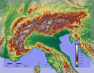 Mapa topográfico dos Alpes.