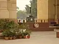 Porta da Índia, em Delhi. A chama do soldado imortal, conhecida como Amar Jawan Jyoti, está acesa permanentemente