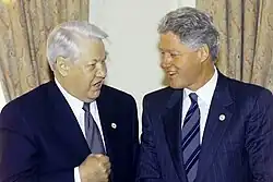 Boris Yeltsin e Bill Clinton, em 1999.