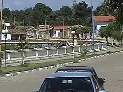 Cais do Rio Preto que percorre parte do perímetro urbano de Santa Rita de Cássia.