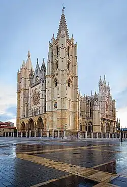 Catedral de León (1205–1472)