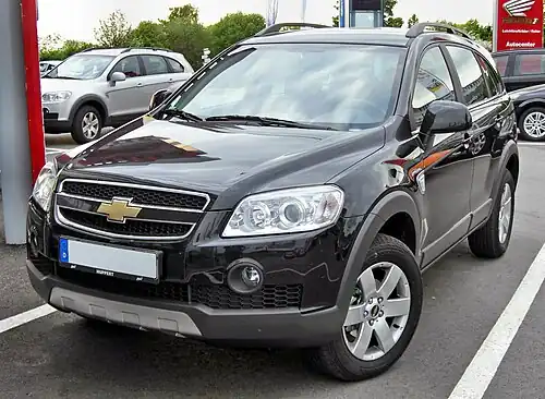Chevrolet_Captiva_20090504_front
