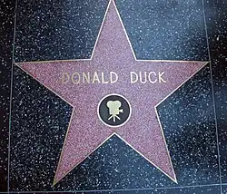 Estrela de Pato Donald.